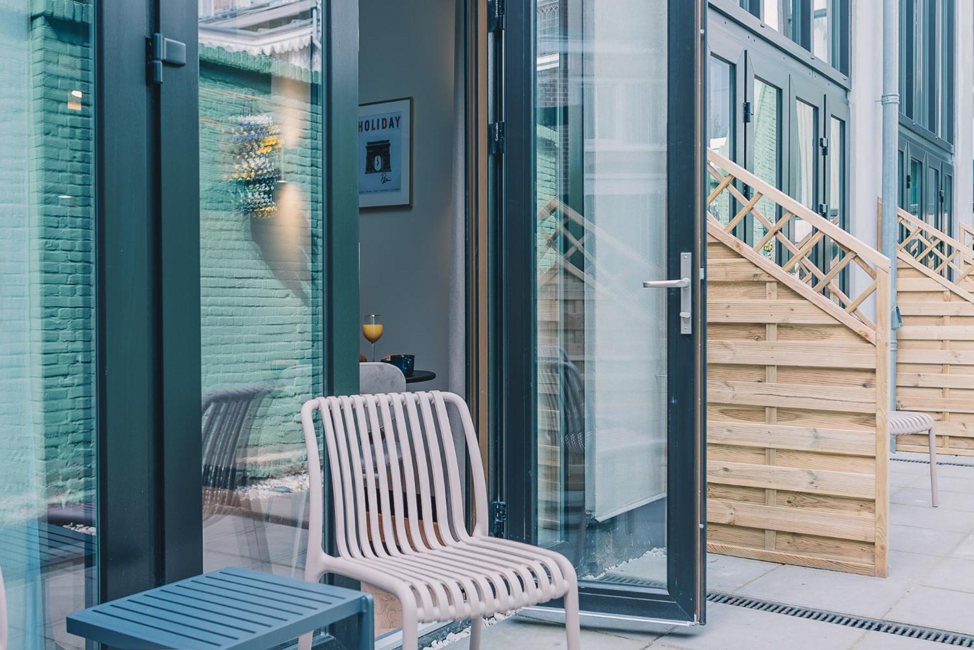 Lvm Stays The Hague Exterior photo